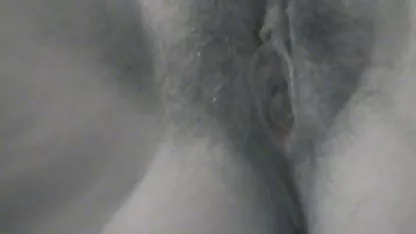 Le gamin enlève film x amateur complet les beaux pieds de son ami