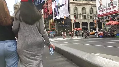 Latina aux gros seins et aux film amateur gratuit x cheveux bleus fait une pipe avec diligence