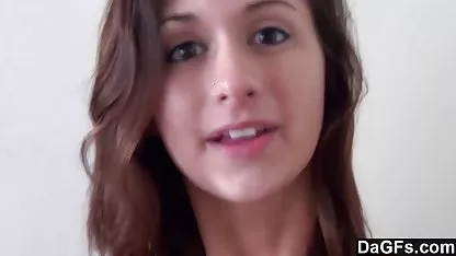 Femelle film x mature amateur russe Jeanne a montré de beaux pieds