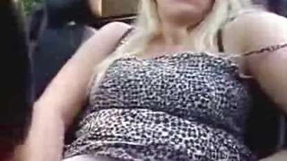 Brunette suce une personne et se fait baiser film amateur de x par le cancer
