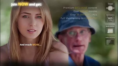 Charmante étudiante suce la bite d'un prof film x amateur complet