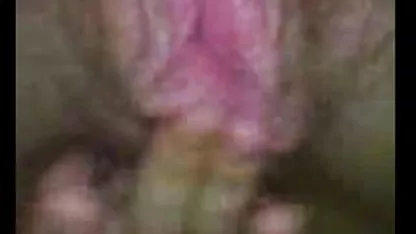 Bébé enleva sa culotte et se masturba extrait x amateur gratuit dans la rue