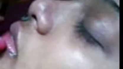 Un film x amateur francais massothérapeute russe fait un massage yoni et fait sauter le client