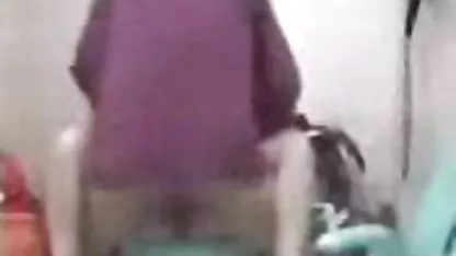 Se levant tôt le matin, la jeune beauté décida de se video film x amateur branler