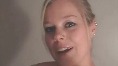 Chloe très grosse avec de gros seins branle film x amateur echangiste une chatte épaisse