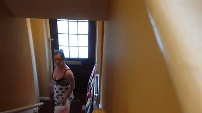 Rousse pervers avec extrait film x amateur de gros seins et bâillonné se lie