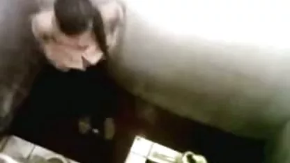 Le fétichisme des pieds est follement excité par film amateur francais x de beaux pieds