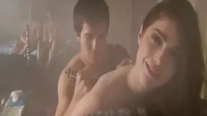 Marie film x amat rousse craque un bonnet avec un puissant gode