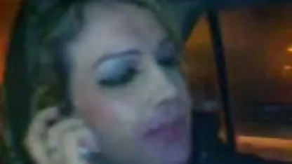 Valentina a une sexualité videoamateur x active