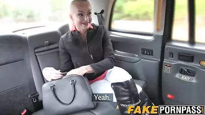 Un ami avait une petite amie enceinte dans différentes positions amateur x movies