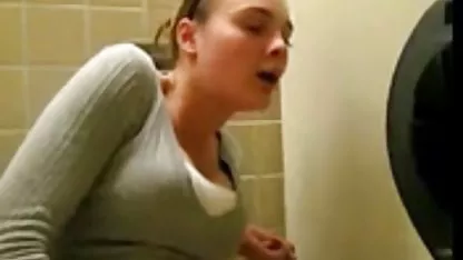 Mari a soufflé film x amateur tukif dans la chambre de sa femme bien-aimée Alexis