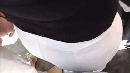 Princesse Sultry doigté le phallus avec film amateur x les jambes