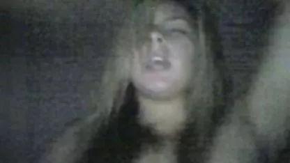 Dana film x amateur streaming a amené son amie et a baisé avec elle et son mari