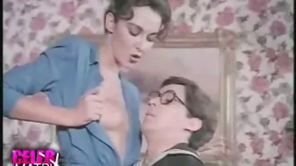 Une fille séduit un jeune mec mais film x amateur français gratuit baise avec son père